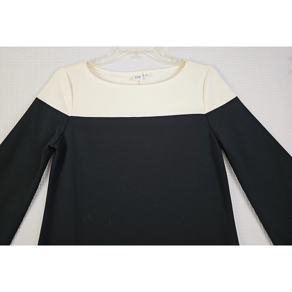 GAP~Woman Sz XS~Black/White Color Block Long Bell Sleeve Dress Boat Neck Unlined - Picture 6 of 13
